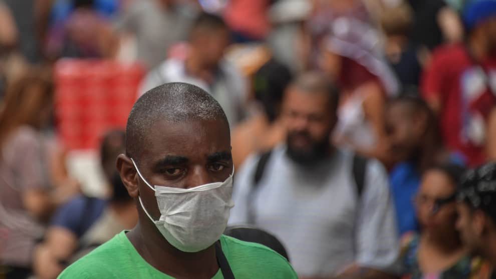 Río de Janeiro y Sao Paulo declaran "estado de emergencia" por coronavirus