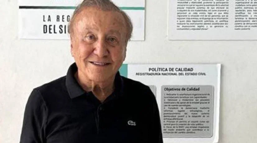 Rodolfo Hernández inscribió su candidatura a la Gobernación de Santander