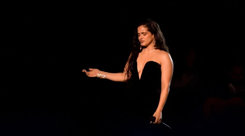 Rosalía echa al olvido a Raw Alejandro y tendría nuevo amor; imágenes reveladoras