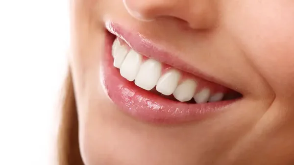 ¿Es realmente dañino utilizar bicarbonato de sodio para blanquear los dientes? ¿Es realmente dañino utilizar bicarbonato de sodio para blanquear los dientes?
