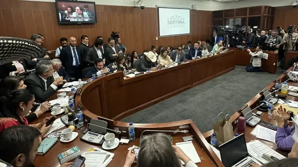 Así se hundió la reforma a la salud en la Comisión Séptima del Senado