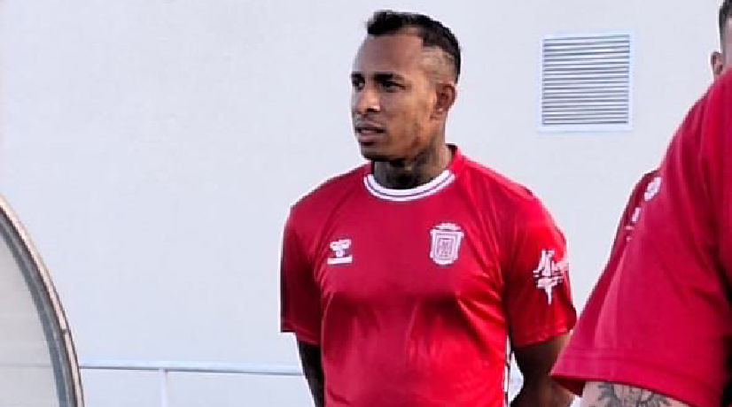 Sebastián Villa entrenó con Lanzarote y presionó a Boca