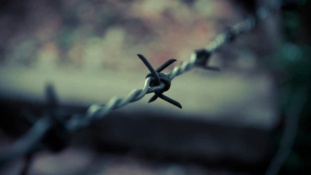 El hecho tuvo lugar cuando se movilizaba en un bus por la vía que conduce hacia Ocaña.