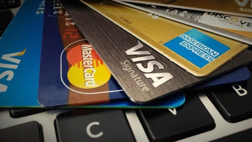 Bancos deberán entregar al menos tres servicios gratuitos