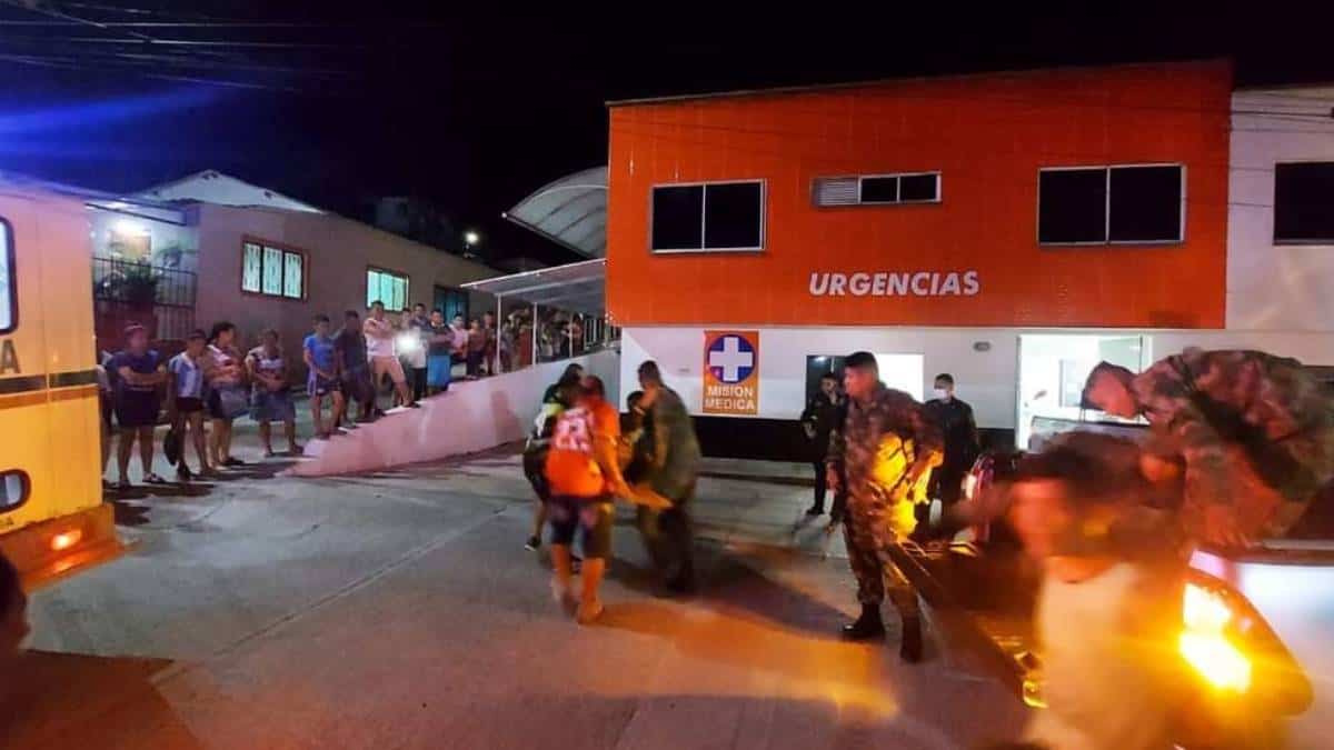 Accidente de tránsito en Santander deja al menos 15 soldados heridos