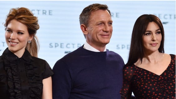 Lea Seydoux, Daniel Craig y Monica Bellucci. Foto: AFP
