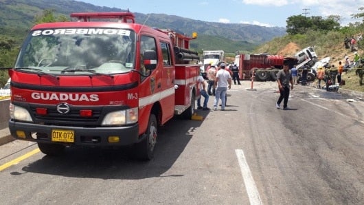 Al menos ocho personas murieron.