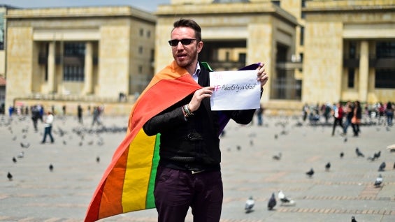 La comunidad LGBTI ha protestado por la medida y dice que se le vulneran sus derechos básicos. Foto. AFP