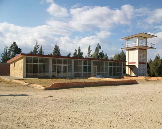 El aeropuerto Gustavo Rojas Pinilla ha sido inaugurado tres veces en los últimos 50 años / Panoramio