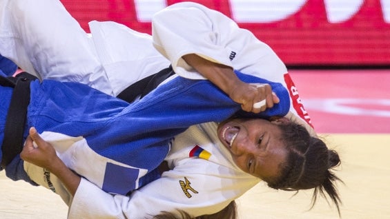 Yuri Alvear, deportista colombiana. Foto: AFP.