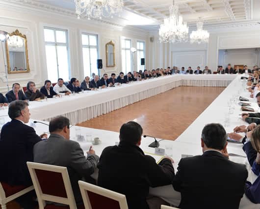 El presidente se reunió en la Casa de Nariño con los mandatarios locales. Foto: SIG