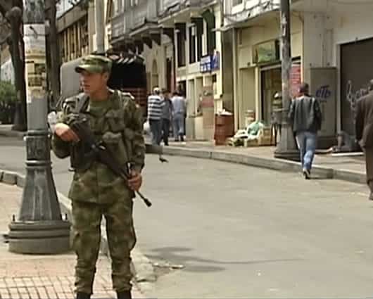 Soldados recorrieron hoy en varias calles de Bogotá. Foto: Noticias RCN