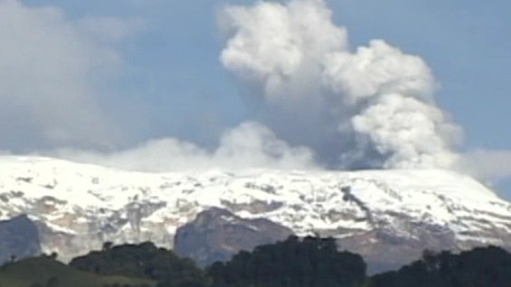 Los habitantes ya tienen listas sus pertenencias para una posible evacuación.