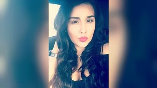 La madre del menor y algunos de los alumnos de Vera estuvieron este viernes en los juzgados para mostrarle su apoyo. Foto: Facebook Alexandria Vera