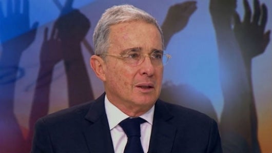 El caso se remonta a 2015 cuando el exmandatario publicó en Twitter que los hijos de las "Madres de Soacha" eran "unos delincuentes". Foto: NoticiasRCN