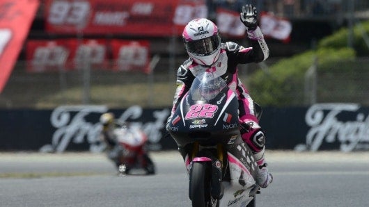 Primera mujer campeona del motociclismo en el mundo. Foto:EFE