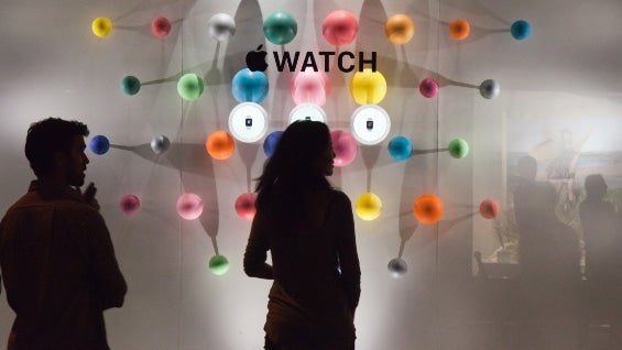 La tecnología incorporada en la muñeca que trajo el AppleWatch, lo puso en el número uno de la lista. Foto: AFP