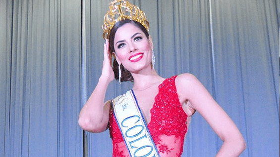 La exseñorita Colombia mostró parte del ajuar que llevará al certamen.