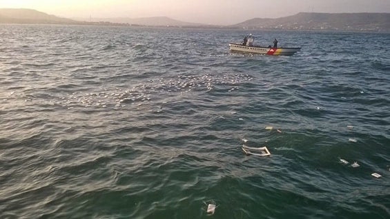 Unidades de Guardacostas encontraron además el cuerpo sin vida de un hombre sin identificar. Foto: Armada Nacional.