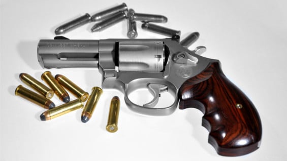 El martes se vendieron en Ultimate Defense 33 armas y hubo 18.000 prácticas de tiro. Foto: FreeImages