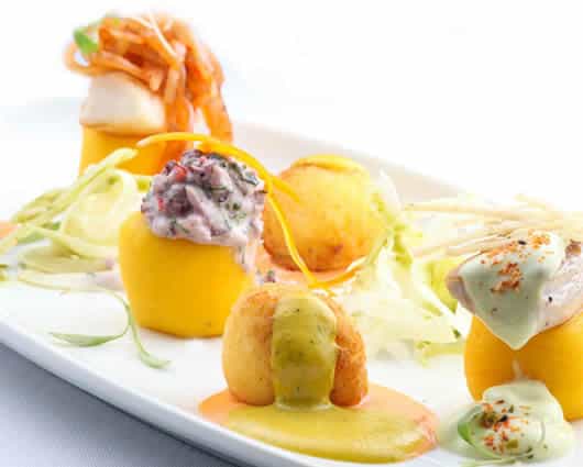 El cebiche de mango, o la pierna de cabrito en un guiso son algunos de los platos más reconocidos. Foto: Astrid & Gastón.