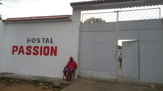 El letrero del lugar fue cambiado repentinamente. Foto: RCN La Radio.