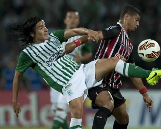 Sherman Cárdenas tuvo un buen manejo en el medio del campo. Foto: AFP