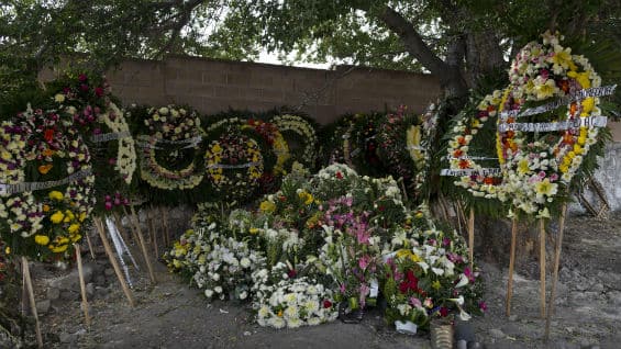 De hasta 6 millones 700 mil pesos es el auxilio exequial al que tienen derecho las personas que hayan cotizado más de 50 semanas. Foto Agencia AFP