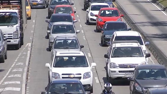 Diferentes sectores insisten en que se debe investigar el contrato con la empresa que actualizó la base gravable de vehículos. Foto Noticias RCN