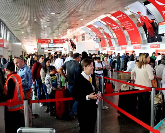 Avianca confirmó que la modificación de itinerarios en Colombia para prestar un mejor servicio. Foto: EFE