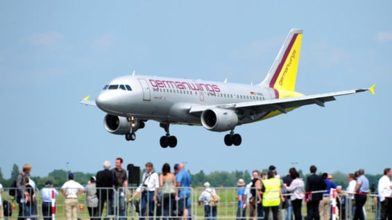 El vuelo sería de la compañía aérea alemana Germanwings, filial del grupo Lufthansa. Foto: AFP