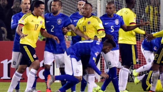 "Lamento mucho la expulsión, uno no busca caer en esas situaciones", dijo Bacca. Foto: AFP.