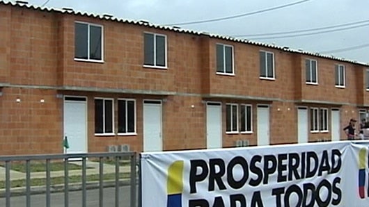 Los propietarios aseguran que no les alcanza el dinero para pagar los servicios. Foto: Noticias RCN.