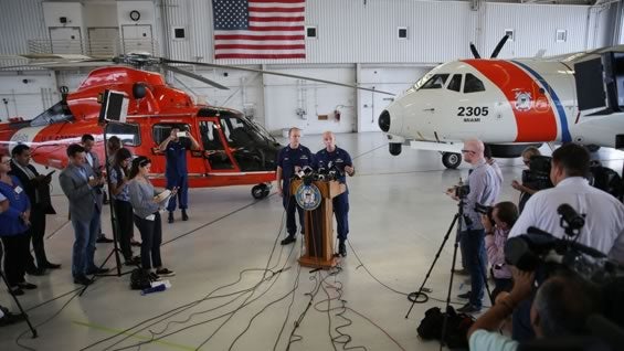 El barco envió una señal satelital para pedir ayuda la mañana del jueves. Foto: AFP