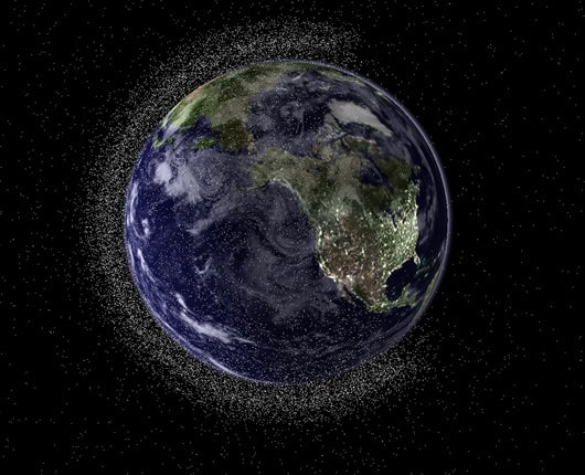 La Tierra está rodeada por miles de toneladas de basura espacial que ha depositado el ser humano. Foto: AFP.