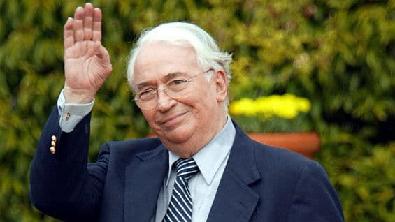 Betancur (1982-1986) inició a mitad de su mandato un proceso de paz con las Farc que tuvo algunos avances pero que al final fracasó. Foto Agencia AFP