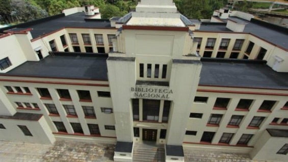 Fachada de la Biblioteca Nacional.