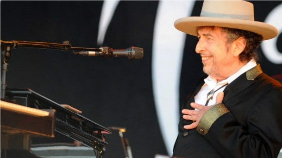 Bob Dylan, es un músico, cantante y poeta estadounidense. Foto: AFP.