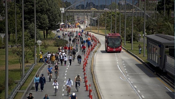 Las firmas extranjeras siguen mirando a la ciudad como un destino importante para invertir. AFP