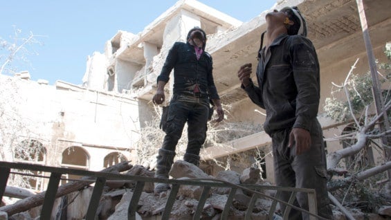 Rescatistas sirios en Alepo. Foto: AFP
