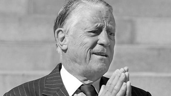 Sus revelaciones sobre espionaje condujeron a la caída del expresidente Nixon en 1974. AFP