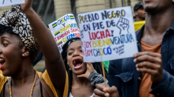 Habitantes de Buenaventura que apoyan el paro cívico. Foto: AFP