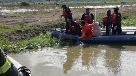 La mujer es buscada en el río Magdalena.