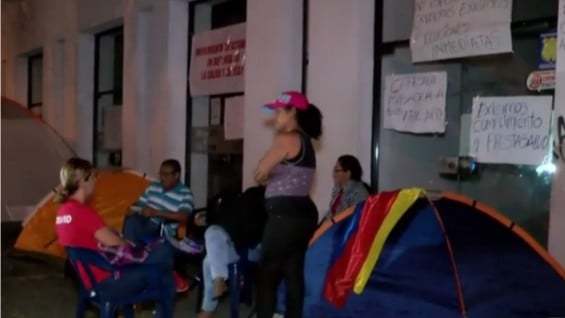 Muchos de ellos afirman permanecer allí hasta que se les dé una pronta solución.. Foto. NoticiasRCN