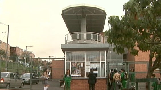 7.000 estudiantes deberán ser trasladados a otros planteles.