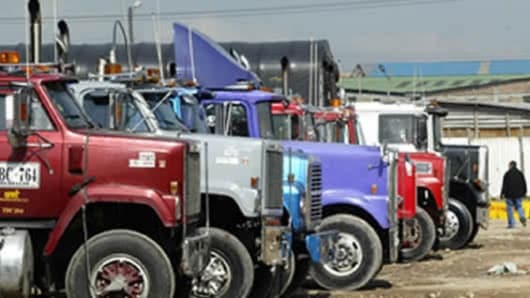 La Fiscalía halló 52 casos de vehículos que no existían. Foto: AFP