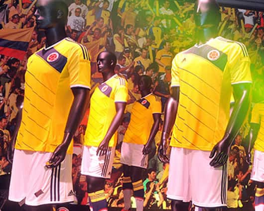 El nuevo uniforme ha generado controversia por su diseño. Foto: FCF