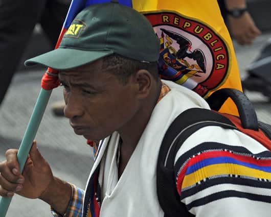 Las concentraciones de campesinos permanecen sin causar grandes bloqueos en las vías. Foto: AFP.