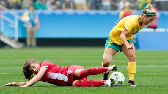 La primera fecha de la llave se completa con el choque entre Alemania y Zimbabwe en el mismo escenario. Foto Agencia AFP