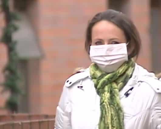 Los pacientes presentan síntomas similares al resfriado.